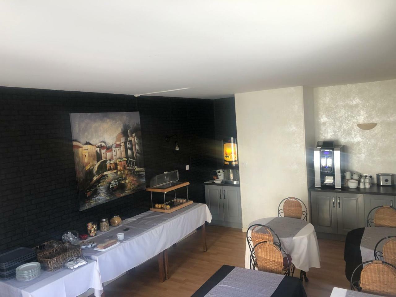 Logis Hotels - Hotel Et Restaurant Les Cordeliers Casteljaloux Kültér fotó